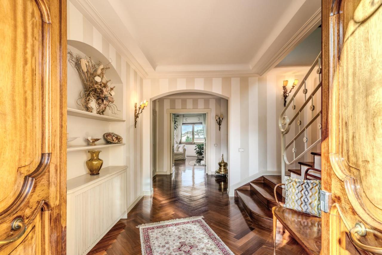 Villa Solatia มัสซาลูเบรนเซ ภายนอก รูปภาพ